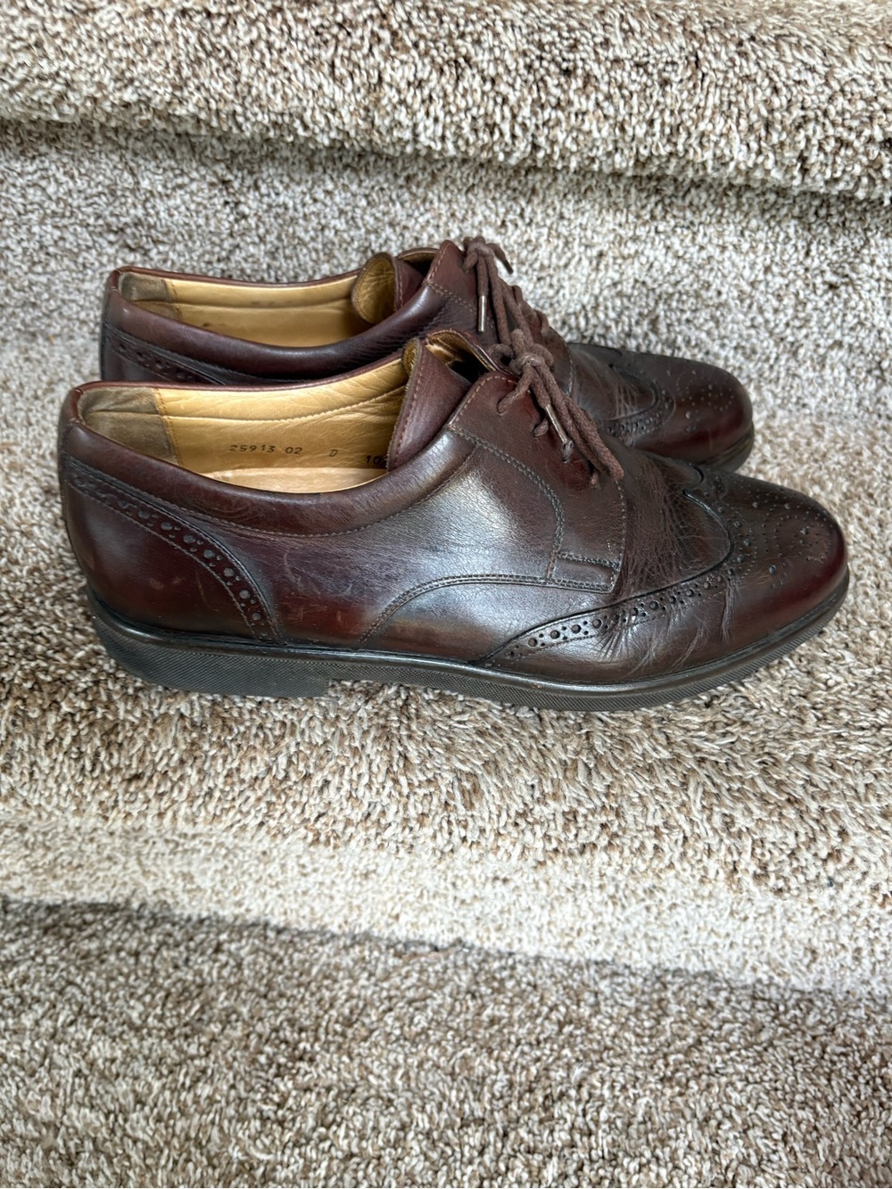 Santoni Nuvola Men's Brown Leather Wingtip Lace-Up Shoes